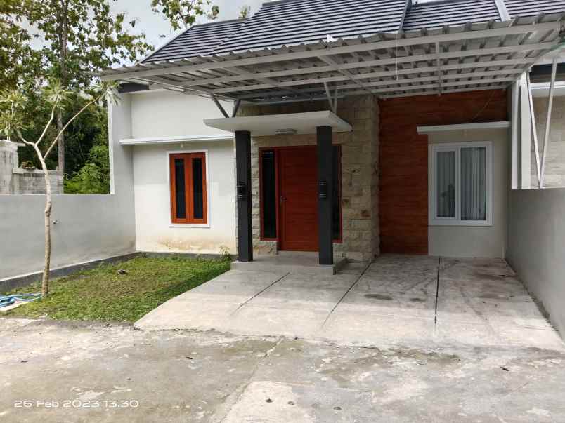 dijual rumah tamantirto kasihan bantul