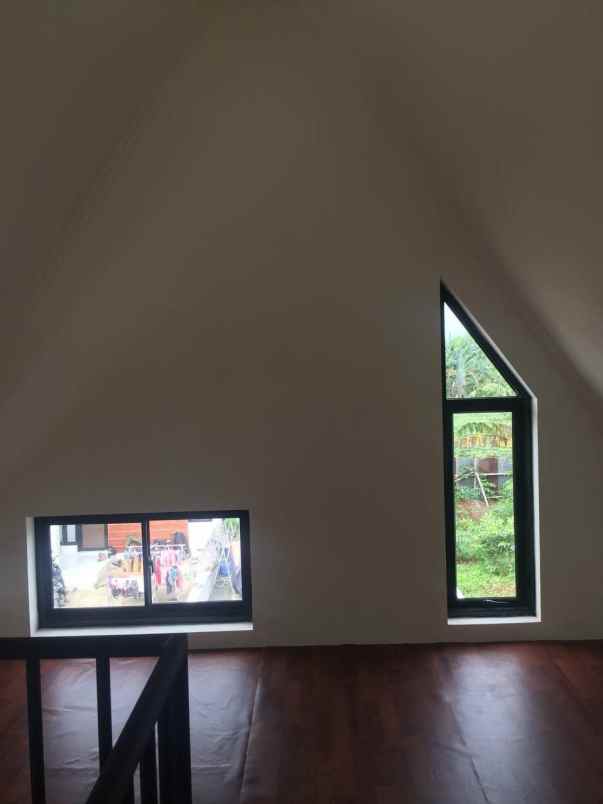 dijual rumah tanah sereal