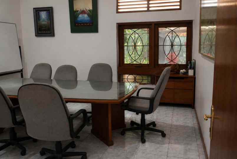 dijual rumah tebet barat raya