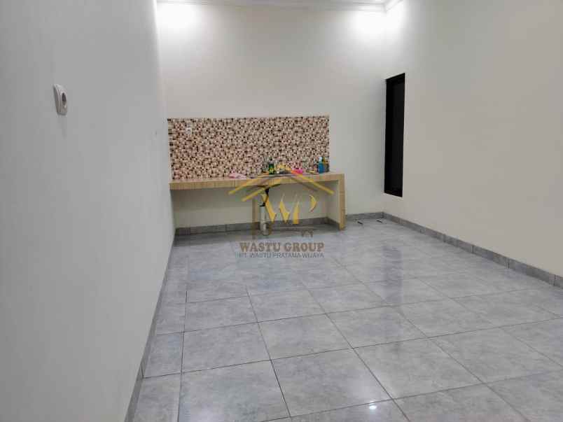 dijual rumah tegalrejo