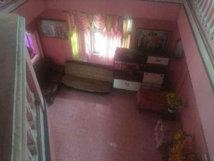 dijual rumah tepi jalan raya kraton