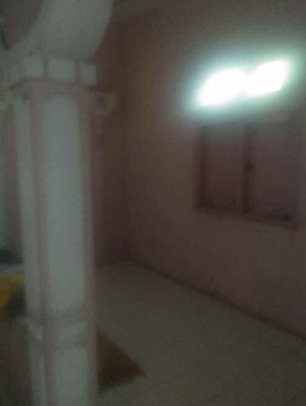 dijual rumah tepi jalan raya kraton