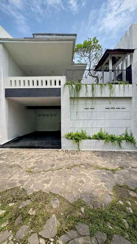 dijual rumah the riverville