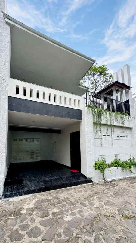dijual rumah the riverville