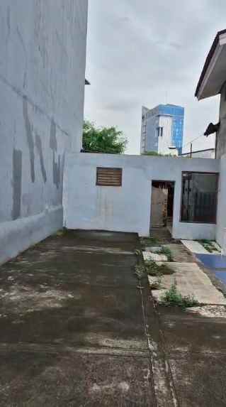 dijual rumah tomang