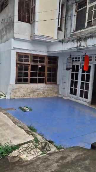 dijual rumah tomang