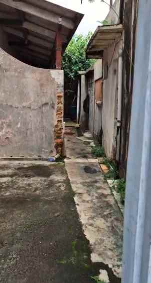dijual rumah tomang