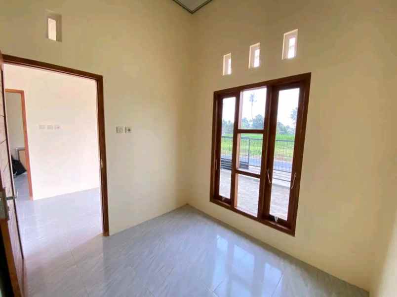dijual rumah utara candi prambanan