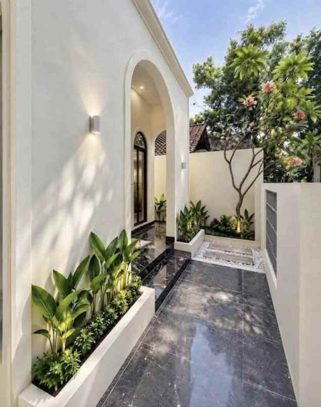 dijual rumah wedomartani ngemplak