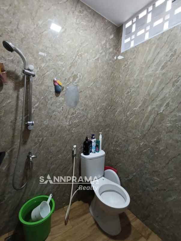 dijual rumah willa depok asri depok