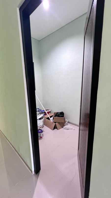 dijual rumah wisma tirta agung