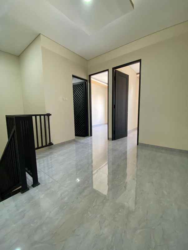 dijual rumah wonorejo