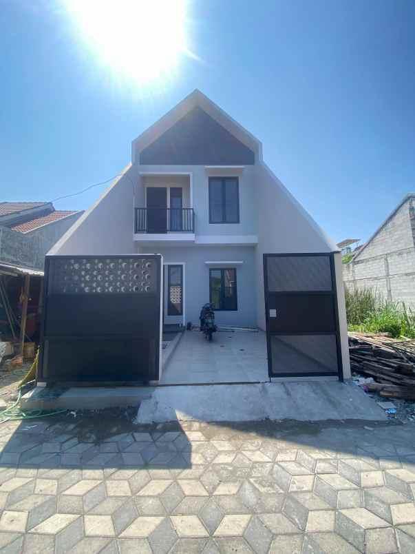 dijual rumah wonorejo