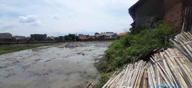 dijual tanah cipamokolan kolot