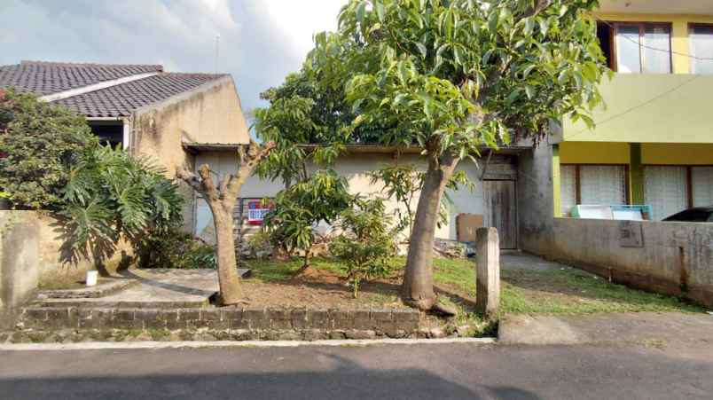 dijual tanah cisangkan