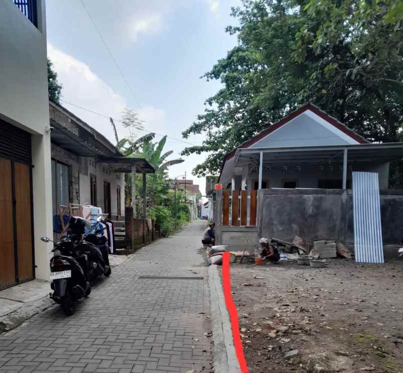 dijual tanah dekat upy pgri