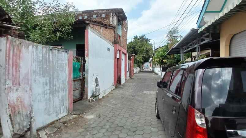 dijual tanah flyover janti