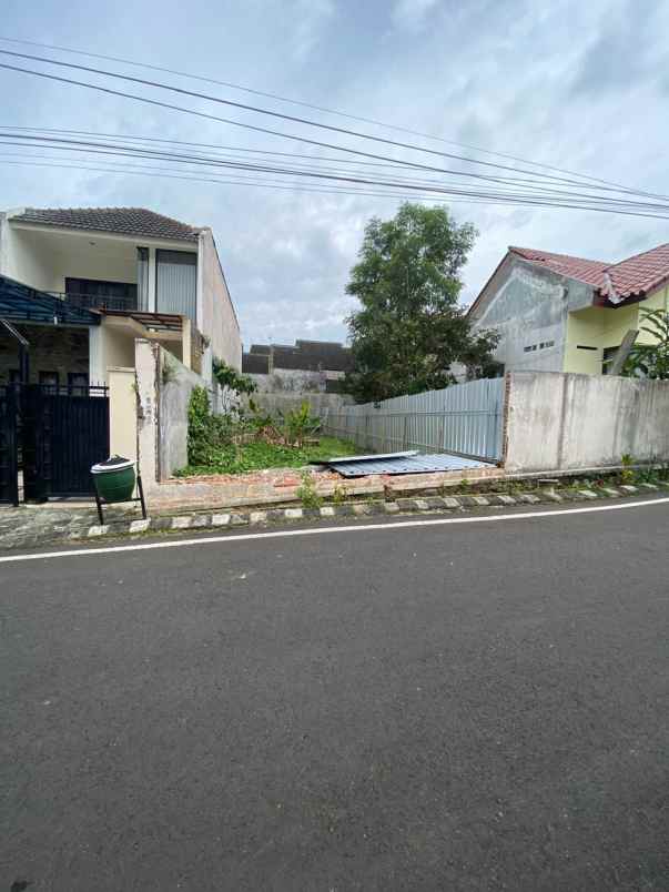 dijual tanah jalan cengger ayam suhat