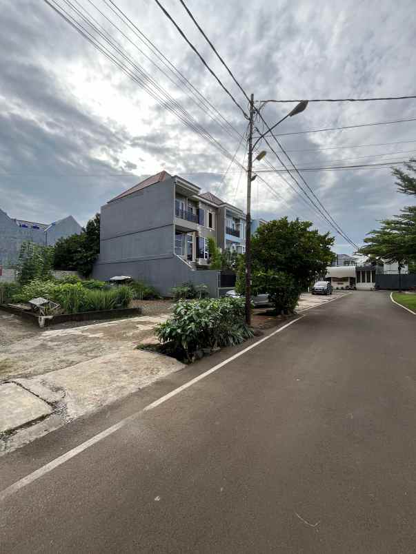 dijual tanah jl putri tunggal