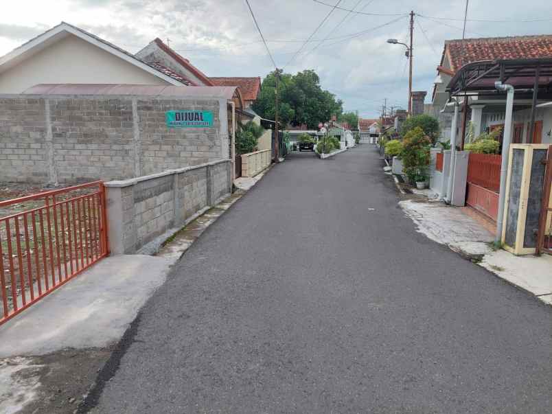 dijual tanah jl wora wari baciro kec