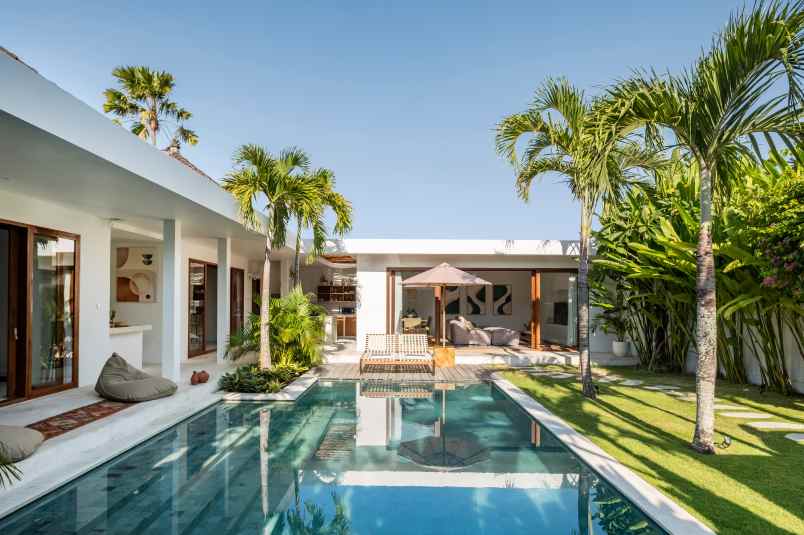 dijual villa jl pantai batu bolong no