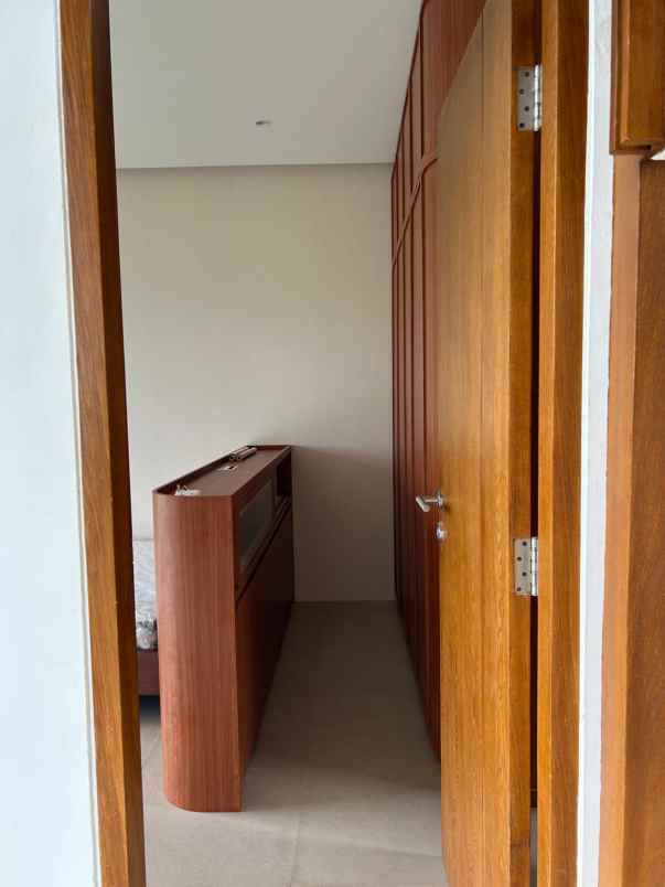 dijual villa jl raya munggu munggu kec