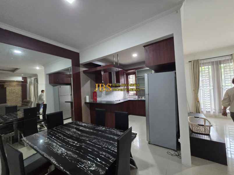 dijual villa komplek villa panbil jalan