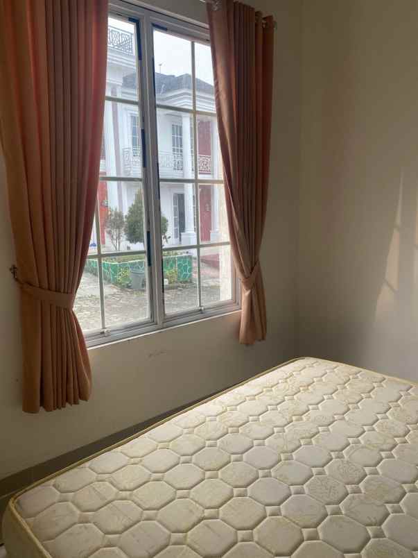dijual villa villa blessing hills cipanas
