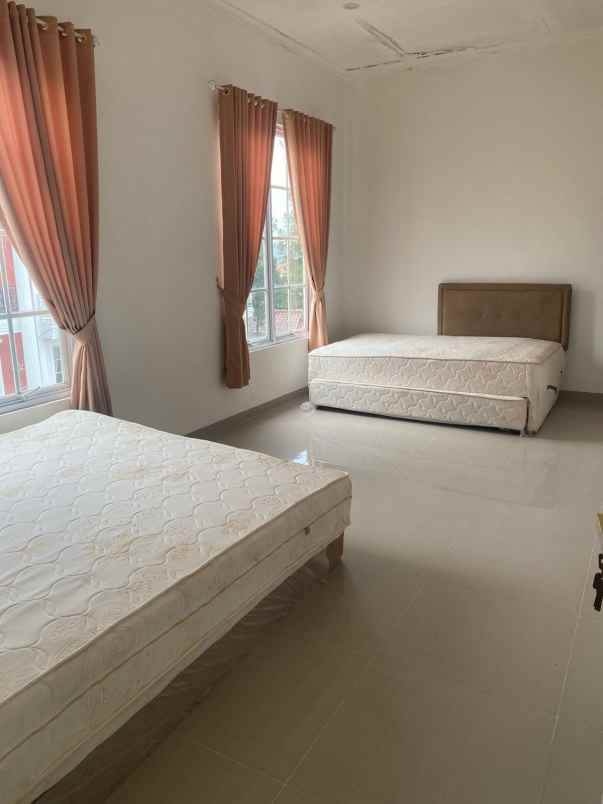 dijual villa villa blessing hills cipanas