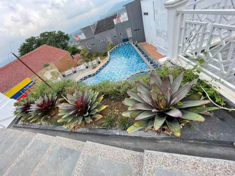 dijual villa villa blessing hills cipanas
