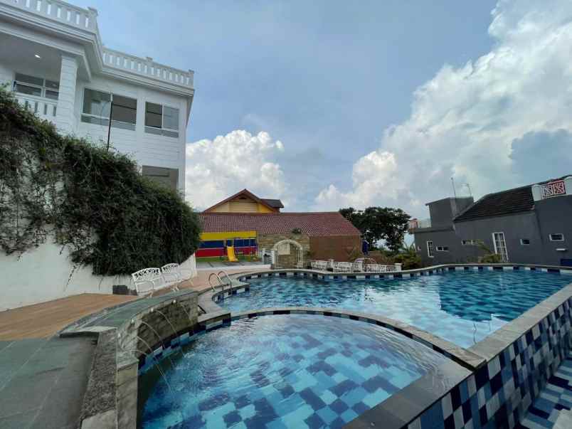 dijual villa villa blessing hills cipanas