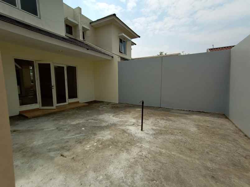 disewa rumah suvarna sutera cluster citra