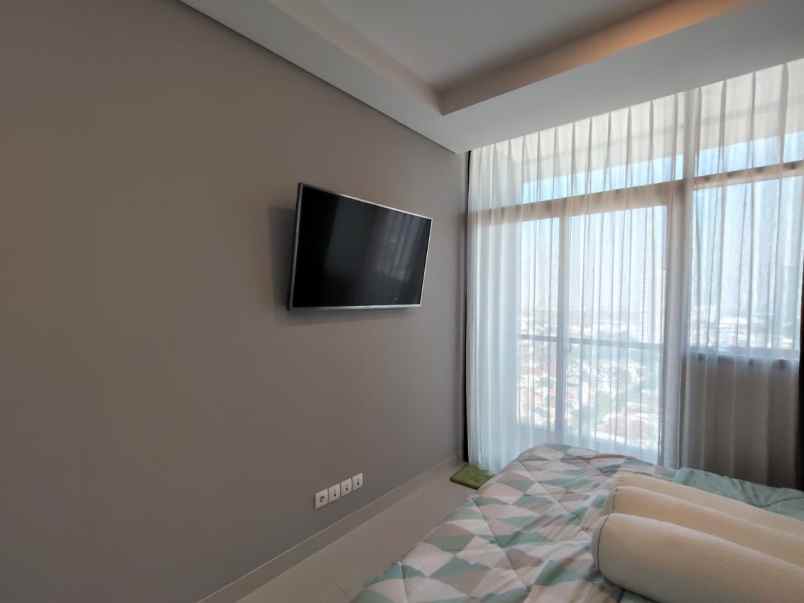 disewakan apartemen ciputra world mayjend sungkono