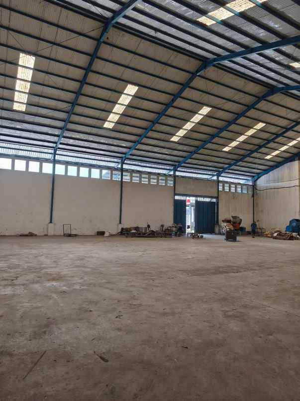 disewakan gudang ex pabrik di mojokerto