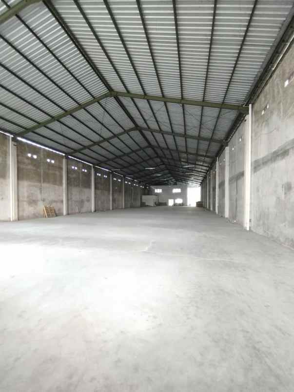 disewakan gudang siap pakai di sleman yogyakarta