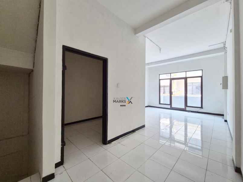 disewakan murah ruko di klampis square siap pakai