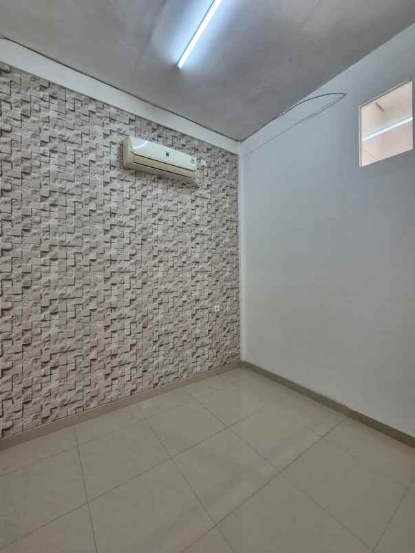 disewakan ruko biz home pakuwon city kenjeran