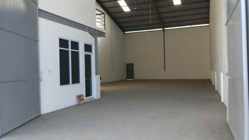 disewakan ruko gudang kantor raya margomulyo