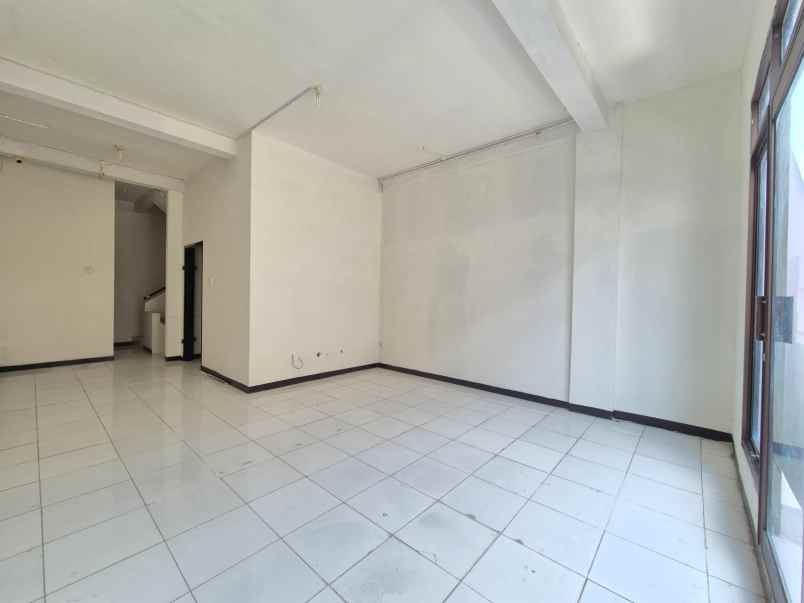 disewakan ruko gudang kantor surabaya