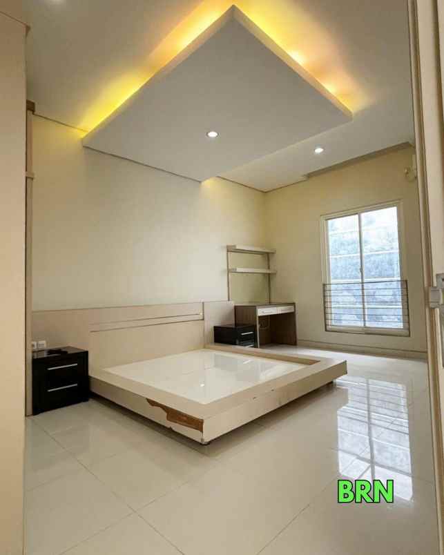 disewakan rumah araya