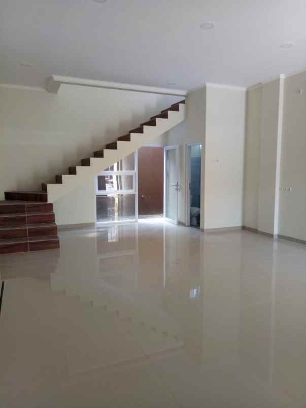 disewakan rumah arcamanik