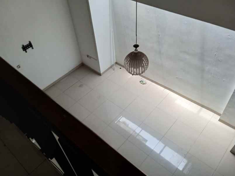 disewakan rumah cijerokaso