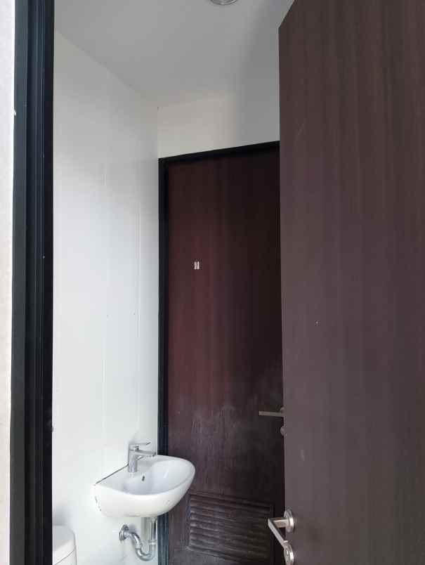 disewakan rumah citra garden puri jakarta barat