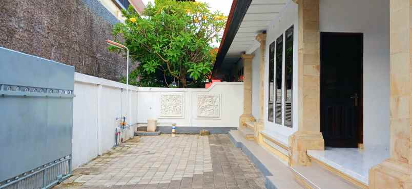 disewakan rumah dan kantor di sanur denpasar bali