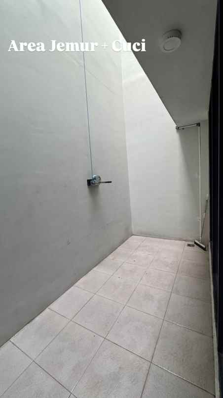 disewakan rumah eastern park