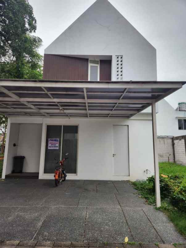 disewakan rumah jln raya tebel tebel