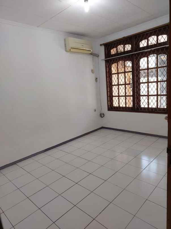 disewakan rumah kelapa gading