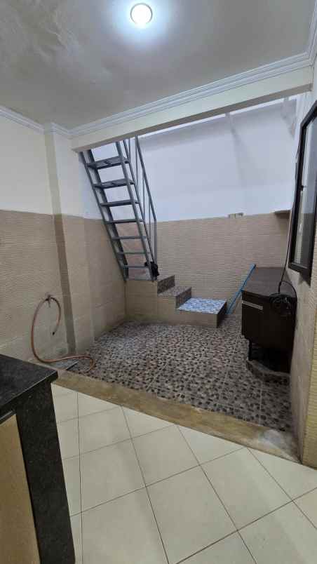 disewakan rumah kelapa gading