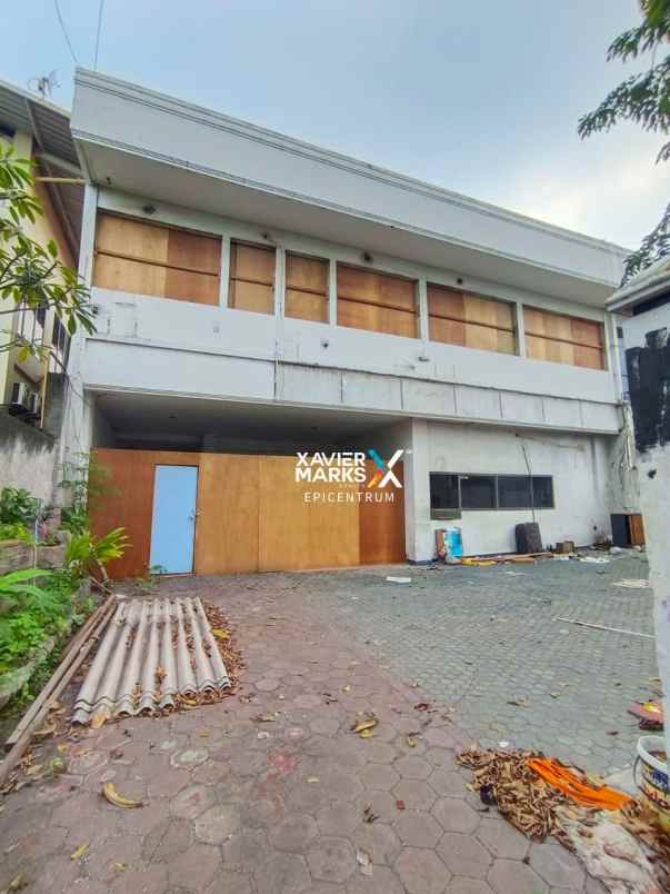 disewakan rumah komersial jl nias gubeng biliton murah