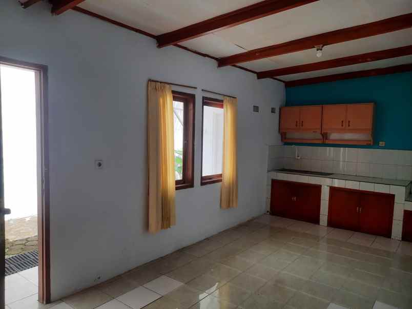 disewakan rumah komplek setra dago